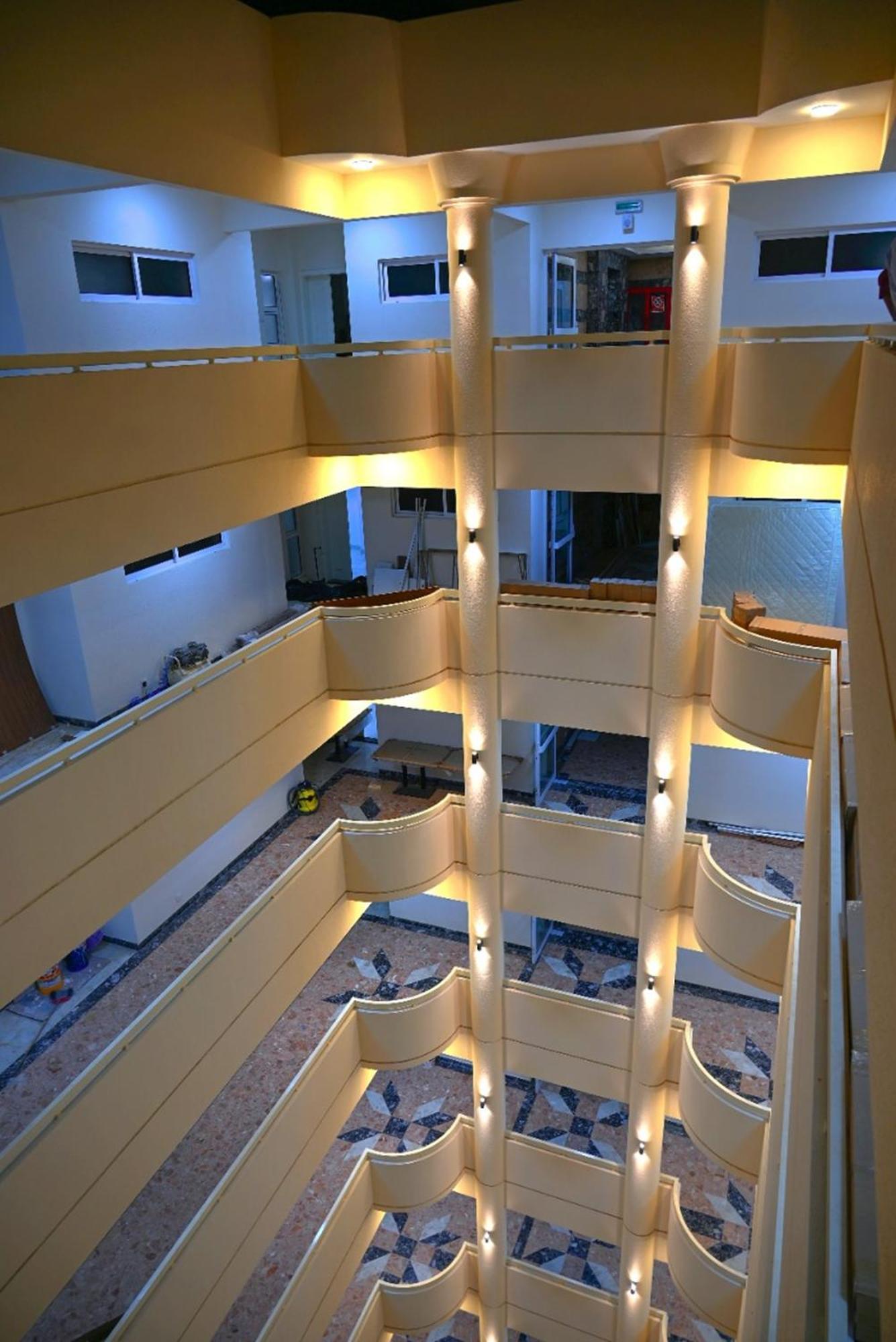 Yoi Pod Hostel - Deira Dubai Buitenkant foto