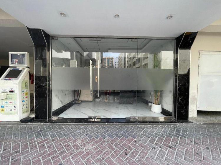 Yoi Pod Hostel - Deira Dubai Buitenkant foto